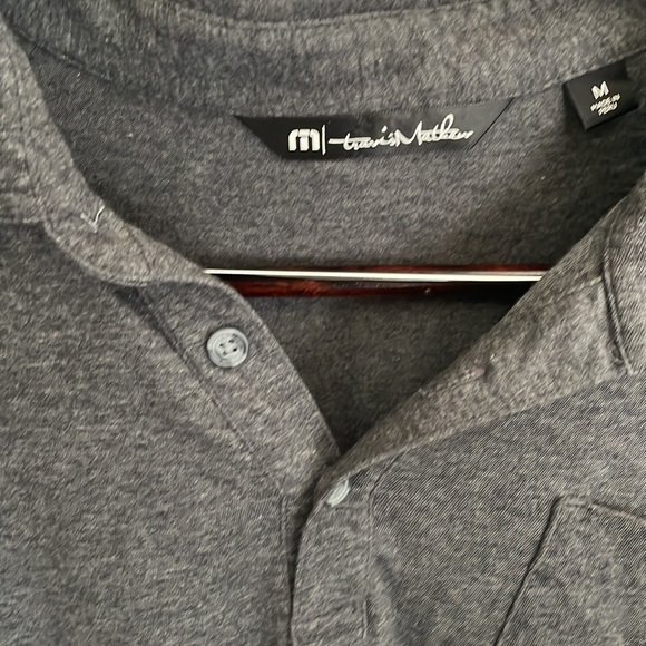 Travis Mathew Gray Stripes Mens Polo Golf Shirt with Pocket - Picture 4 of 7